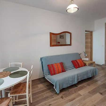 Nice Apartment In Ste With Wifi And 1 Bedrooms Daire Sète